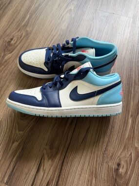 Nike Air Jordan 1 Low - Navy, Light Blue & White